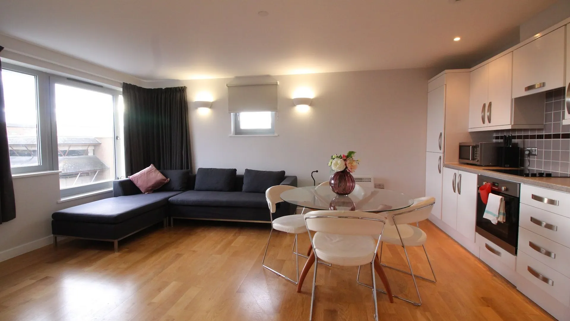 Lux Living Apartments - Roman House