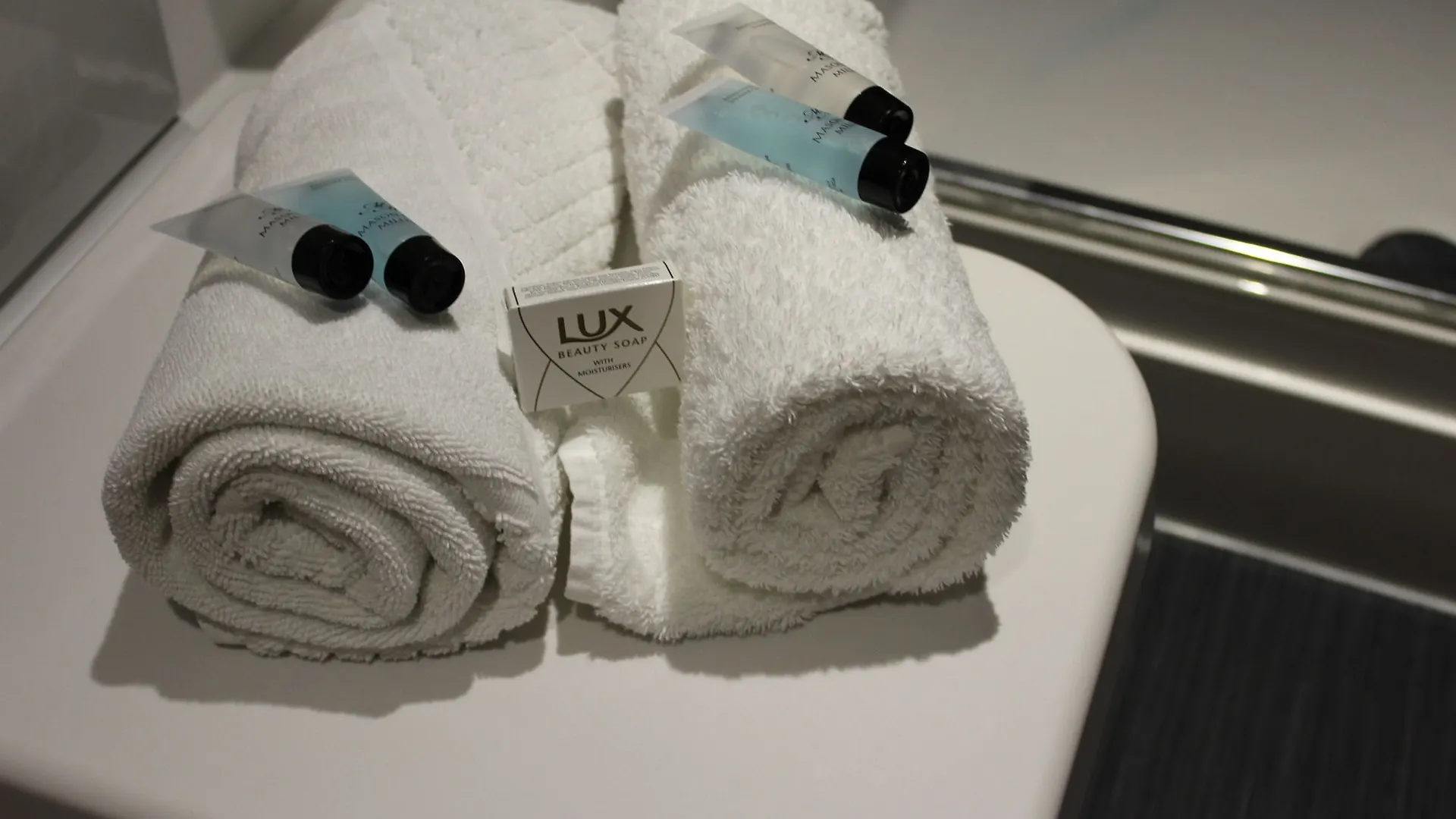 Lux Living Apartments - Roman House United Kingdom